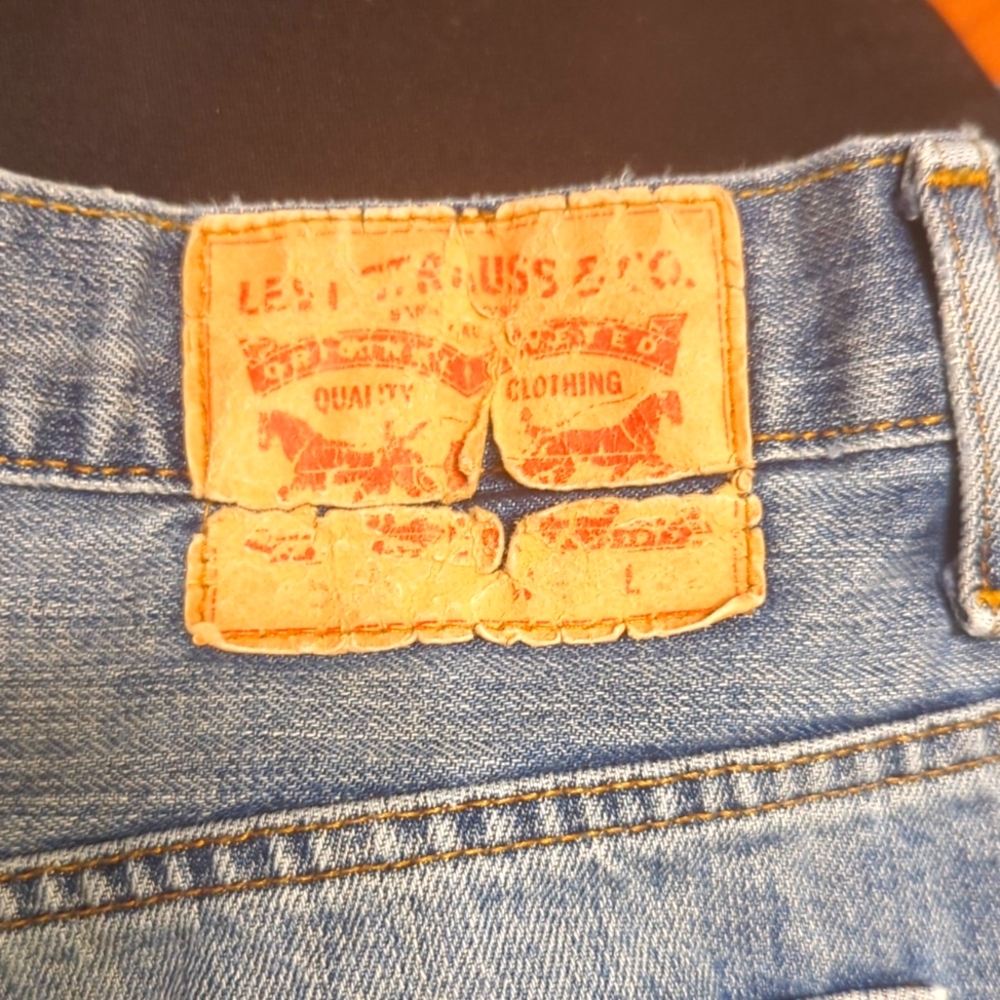 Levi jeans